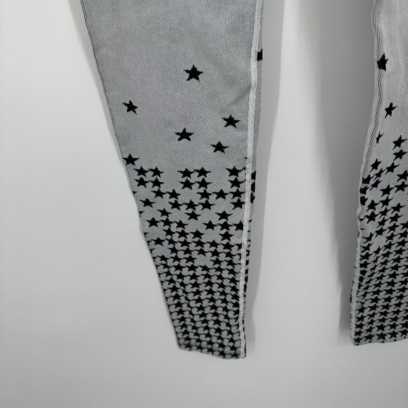 Fabletics Women's High-waisted Seamless Star Legging Size Medium - Picture 2 of 4